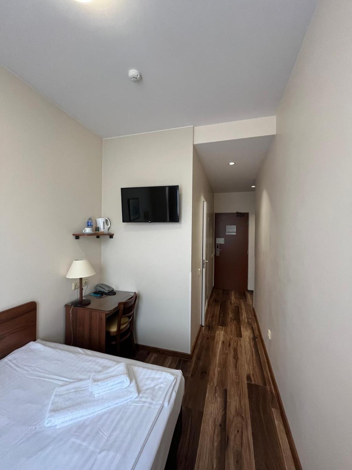 Memel Hotel Klaipeda Bagian luar foto